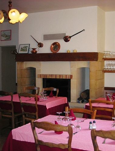 Hotel Chastrusse Nadaillac-de-Rouge Eksteriør bilde